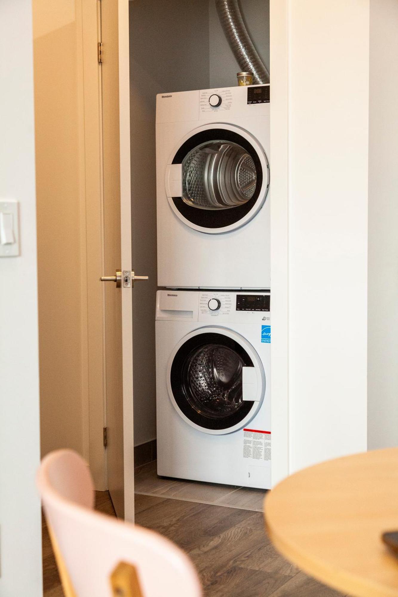 The Laundry Rooms Station Park Kitchener Eksteriør billede